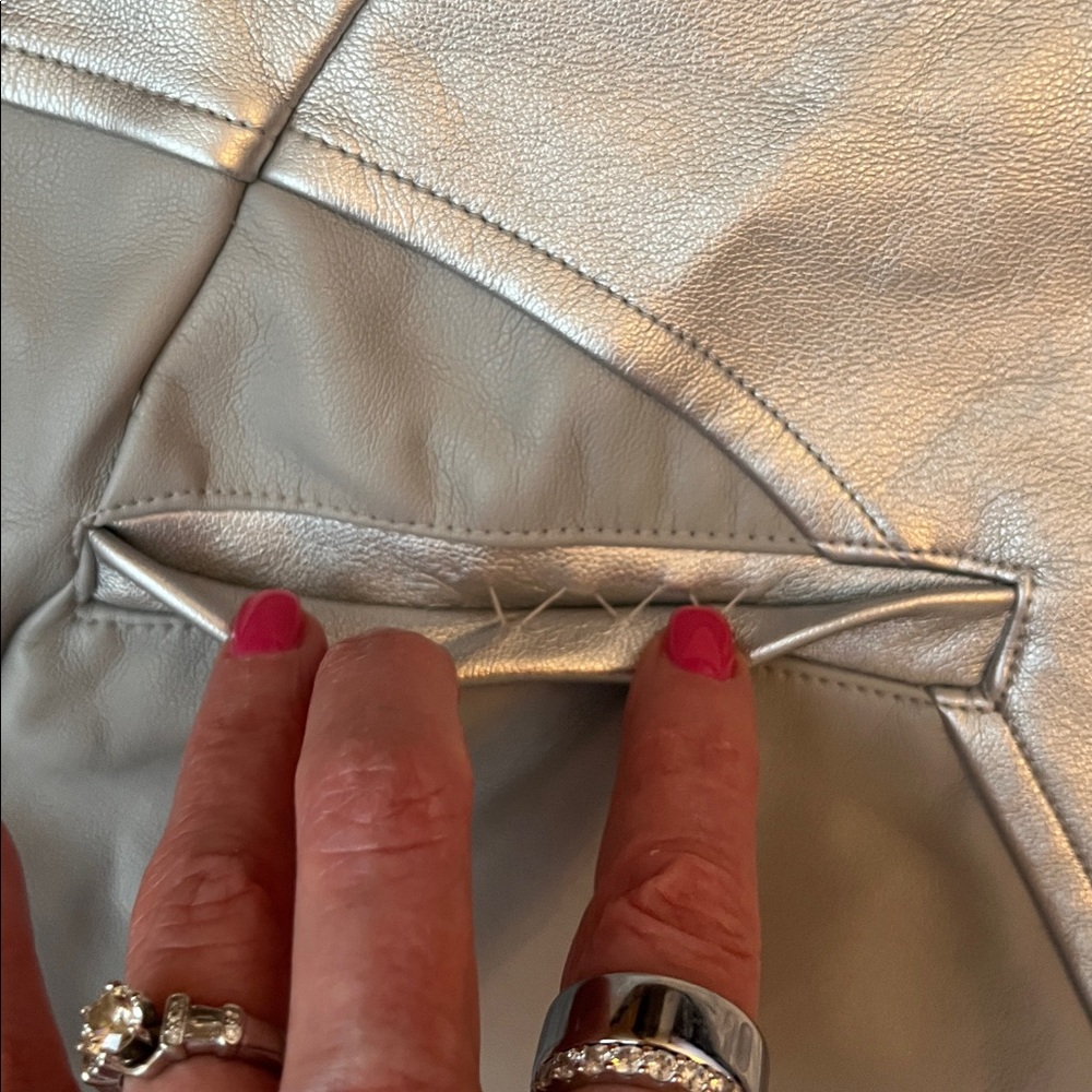 NWOT Maniere De Voir Faux Leather Leggings - Picture 7 of 8